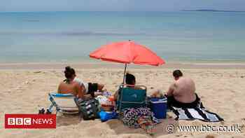 Coronavirus: Spain to stop quarantining arrivals from 1 July