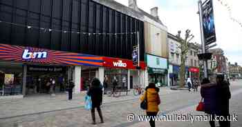B&M shoppers told 'keep queuing' after woman with fever collapsed