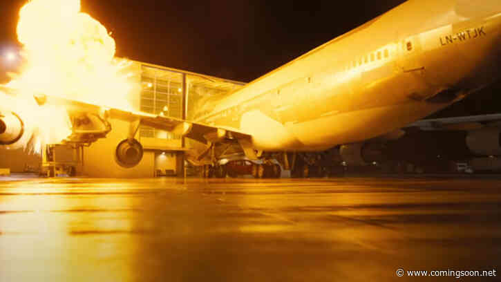 Christopher Nolan Explains Why He Crashed a Real 747 for Tenet