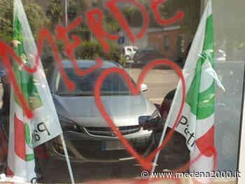 Vandali imbrattano la sede del Circolo PD di Fiorano - Modena 2000