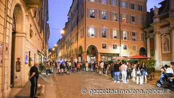 Movida a Modena: il sindaco pronto a schierare gli assistenti civici - La Gazzetta di Modena