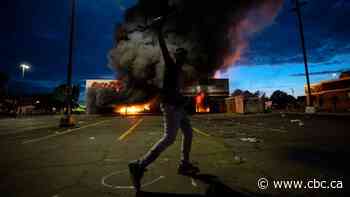 1 killed in shooting as protests turn violent over Minneapolis man's death in police custody