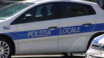 Crotone: viola i sigilli in un manufatto sequestrato, denunciato dalla Polizia Locale - Il Cirotano