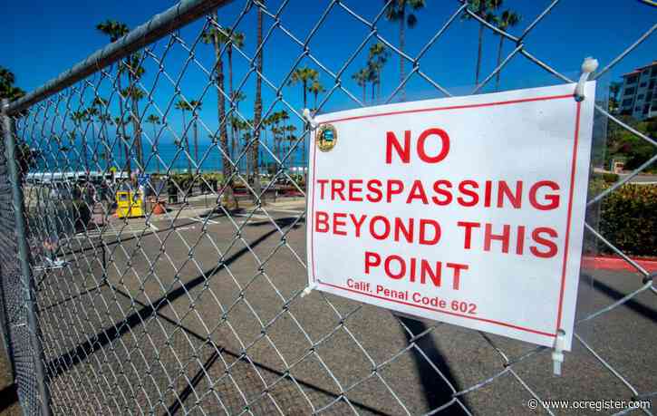 Fences around San Clemente’s Pier Bowl removed for beach parking access