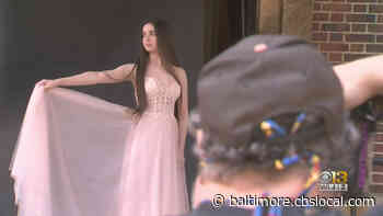 Renowned Photographer Gifts Graduating Baltimore School For The Arts Students Senior Prom Portraits - CBS Baltimore