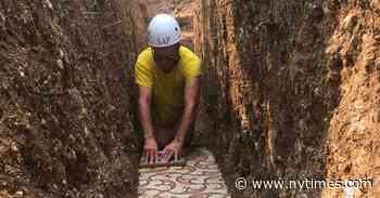 Roman Villa’s Mosaics Are Unearthed, Again, a Century After Last Dig