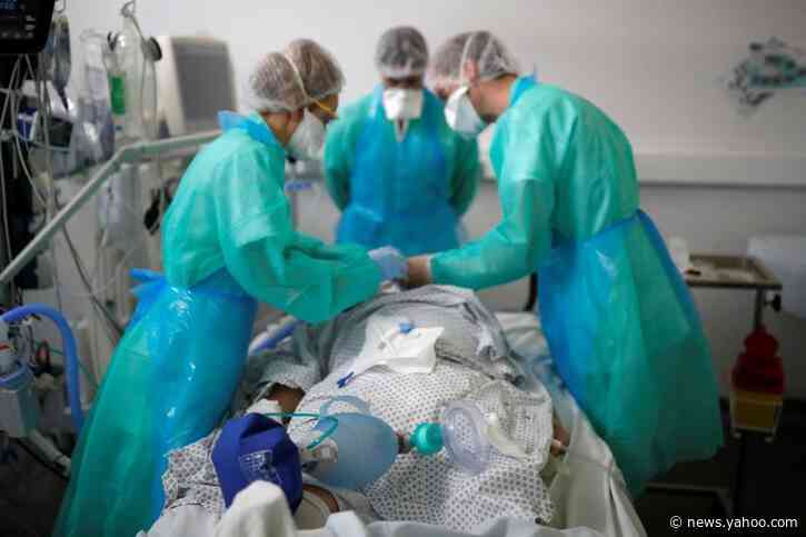French coronavirus cases jump by 3,325 due to better tracking