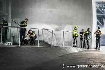 Jongemannen (17) met nepwapen opgepakt op station Arnhem Centraal