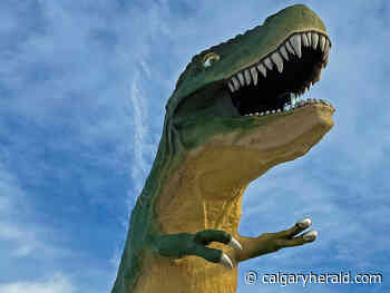 'Looking her absolute best': World's Largest Dinosaur in Drumheller undergoing $300k restoration - Calgary Herald