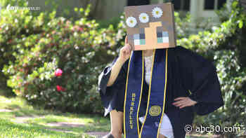 UC Berkeley students host first-ever virtual commencement ceremony on Minecraft
