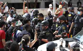 Houston mayor calls for protesters to remain peaceful in face of pain in Floyd’s death