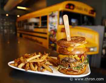Houston favorite Bernie's Burger Bus to close all locations permanently - Chron.com
