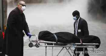 US coronavirus deaths top 100,000