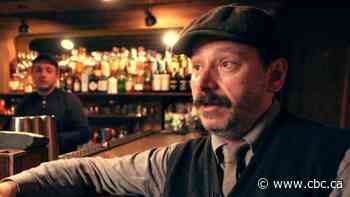 Russia's COVID dissenters: Underground bars, gyms and hair salons flout tough quarantine rules