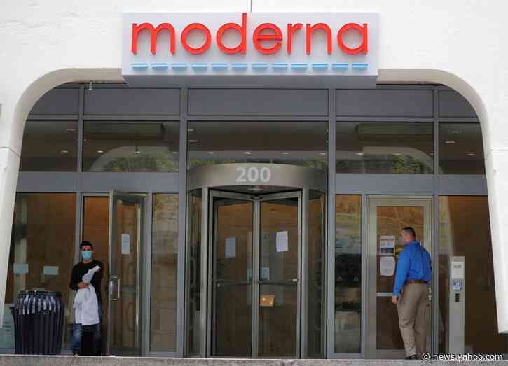 Moderna starts dosing patients in mid-stage coronavirus vaccine study