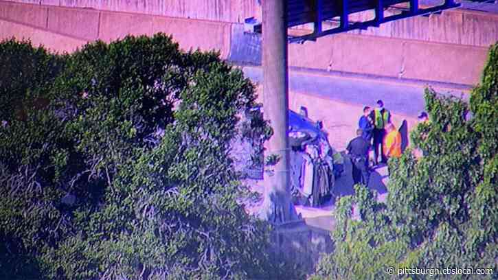 Police, Medics Respond To Child Inside Overturned Vehicle On Fort Duquesne Bridge