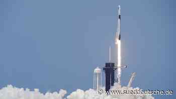 Raumfahrt: Erster bemannter SpaceX-Flug gestartet - Süddeutsche Zeitung