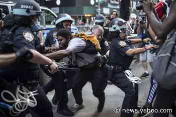Fox News reporter attacked, chased from demonstration