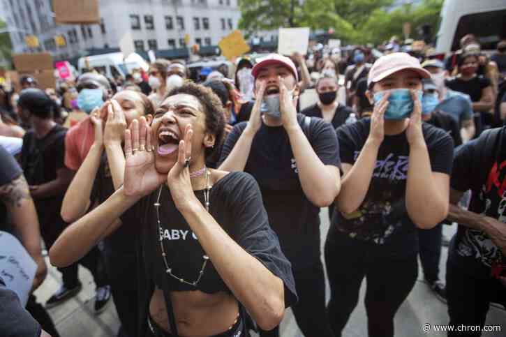 Massive US protests raise fears of new virus outbreaks
