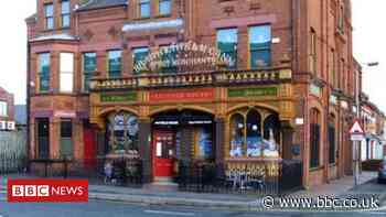 Coronavirus: Belfast bar allowed to deliver pints again - BBC News