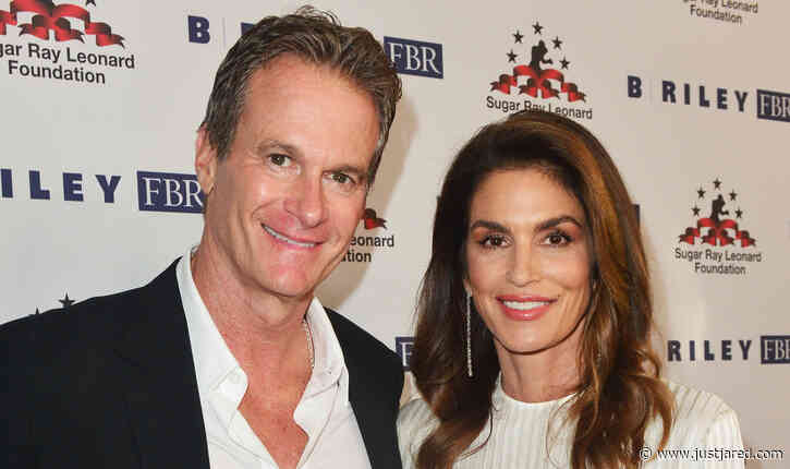 Cindy Crawford & Rande Gerber Celebrate 22nd Wedding Anniversary with Cake Made by Daughter Kaia!