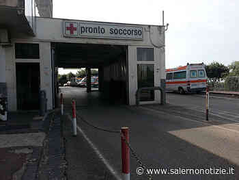 Salerno, sbanda con l'auto e finisce contro il muro: è in codice rosso al Ruggi - Salernonotizie.it