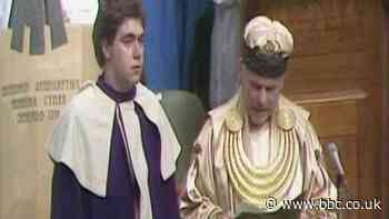 Y llenor, dramodydd a nofelydd, Siôn Eirian wedi marw