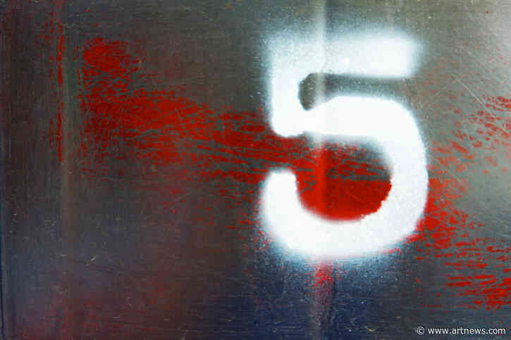 Renew Pleather or Paint Plastic with the Best Spray Paints for Vinyl