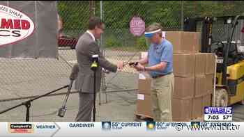 UNE receives 2,000 face shields for medical students from Maine company - WABI