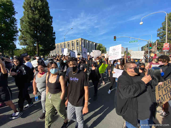 Hundreds protest George Floyd’s death for a second night in Santa Ana