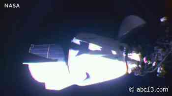 SpaceX Dragon capsule docks with International Space Station - KTRK-TV