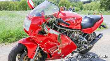 Nach Crash mit Mercedes: 51-Jähriger Motorradfahrer bei Eichenzell schwerstverletzt | Fulda - Fuldaer Zeitung