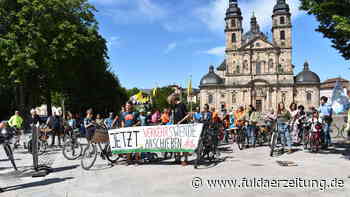 Fahrradschiebe-Demo in Fulda: Große Bildergalerie | Fulda - Fuldaer Zeitung