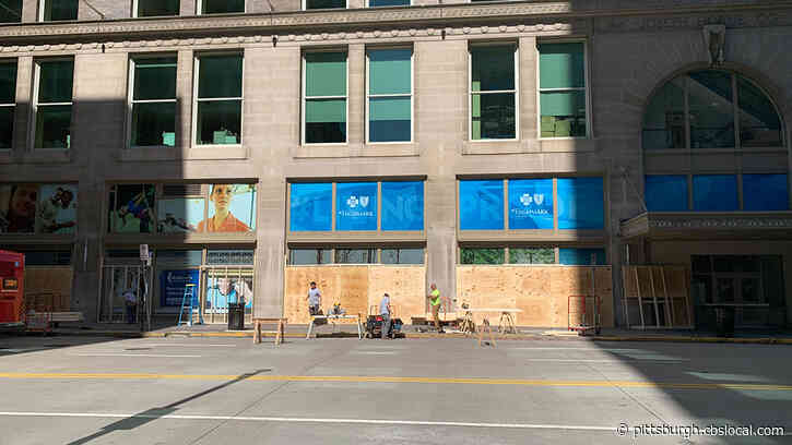 Cleanup And Recovery Efforts Continue In Pittsburgh After Violent Protests And Looting