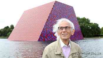 Christo, creator of ambitious public art projects, dead at age 84