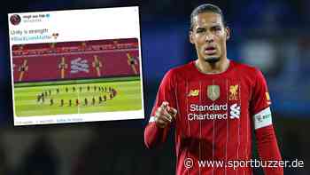 "Gemeinsam sind wir stark": Liverpool-Spieler senden Botschaft - Spieler knien auf Foto am Anstoßkreis - Sportbuzzer