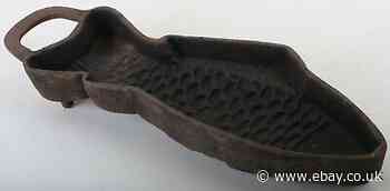 Antique Baking Pan Cast Iron Fish 35,5 CM Um 1900