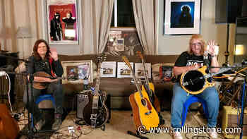 ‘In My Room’ With the Indigo Girls