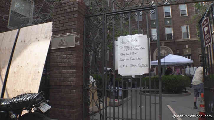Volunteers Put Together Pop-Up First Aid Stations During Denver Protests
