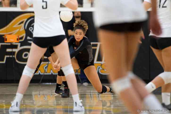 Corona del Mar’s John Humphreys, Huntington Beach’s Xolani Hodel named O.C. athletes of the year by athletic directors