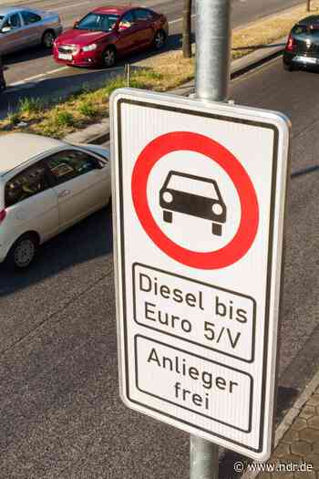 Zwei Jahre Diesel-Fahrverbote in Hamburg - NDR.de
