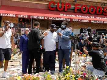 'That's not going to bring my brother back': Terrence Floyd calls for an end to looting and tells people to vote in a powerful speech