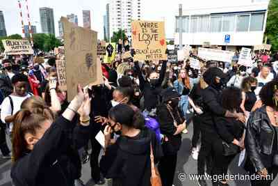 LIVE | Black Lives Matter-demonstratie in Rotterdam afgebroken vanwege extreme drukte
