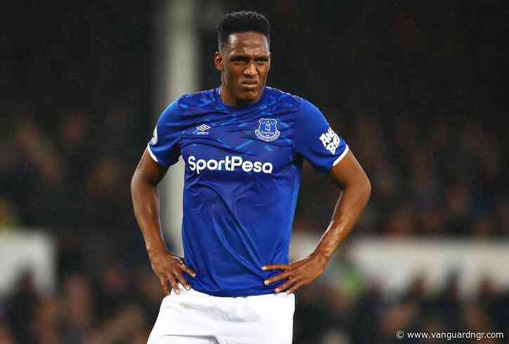 Everton’s Yerry Mina sidelined for several weeks with thigh injury