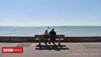 Coronavirus: People shielding allowed outdoors from 8 June