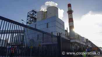 Entre lágrimas, habitantes de Coronel celebran adelanto del cierre de Bocamina I - Cooperativa.cl