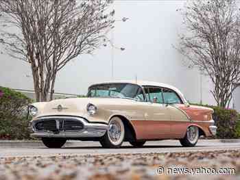 A Florida classic car dealer says 19 historic cars were stolen. 2 have already been recovered at seemingly random locations nearby.