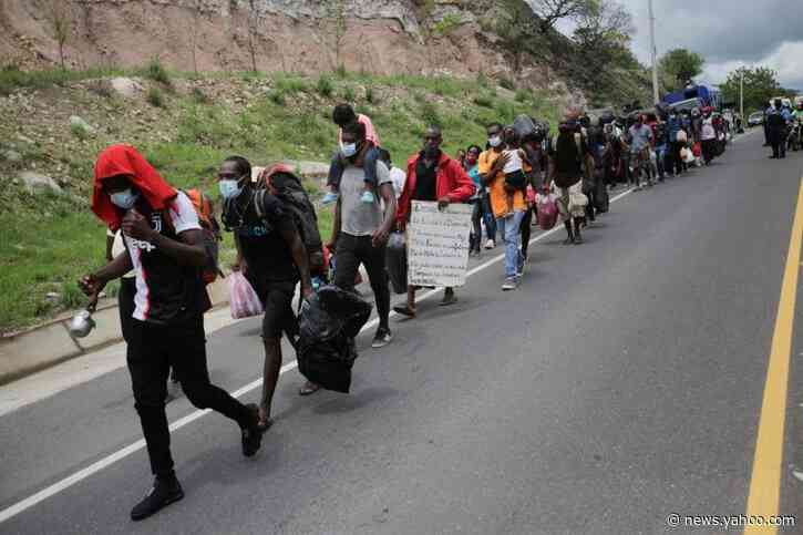 African, Haitian migrants in Honduras defy border closure in attempt to reach U.S.