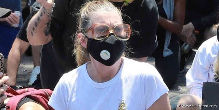 Ellen Pompeo Takes A Knee During Protest In Los Angeles