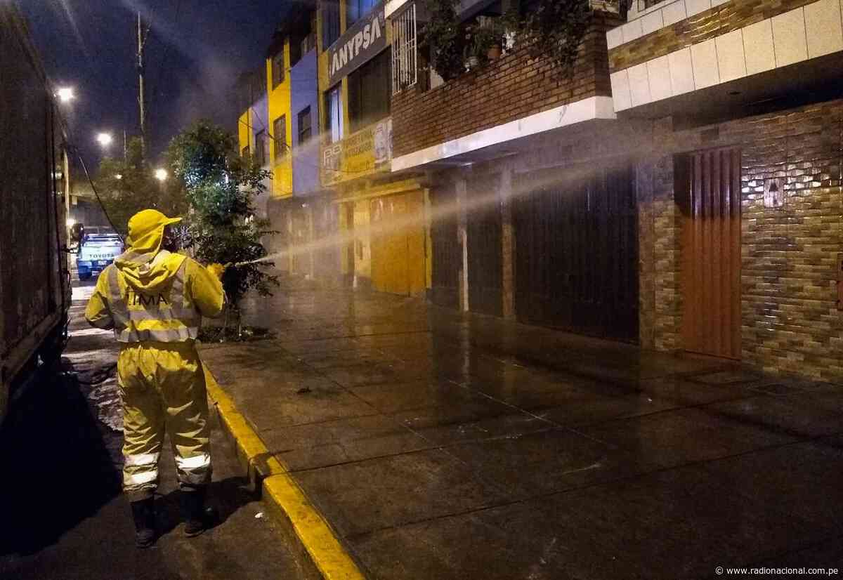 Desinfectan 10 cuadras de la avenida Aviación y exteriores de Estación Gamarra - Radio Nacional del Perú